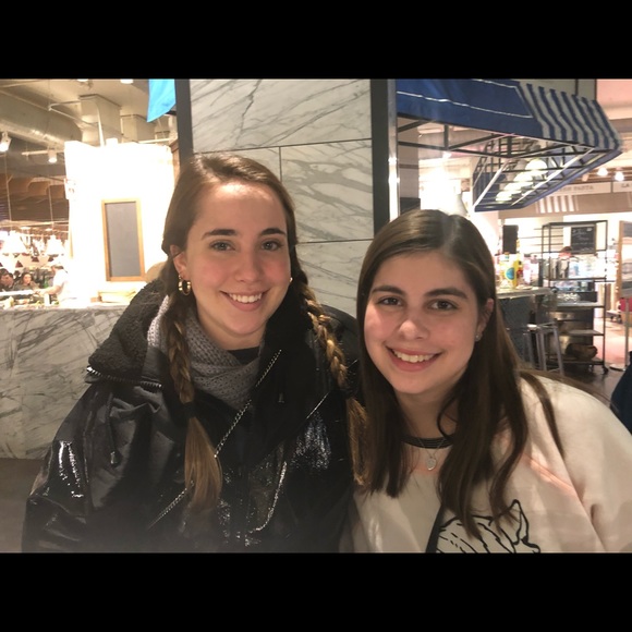 Meet your Posher, Ruby - Picture 1 of 1